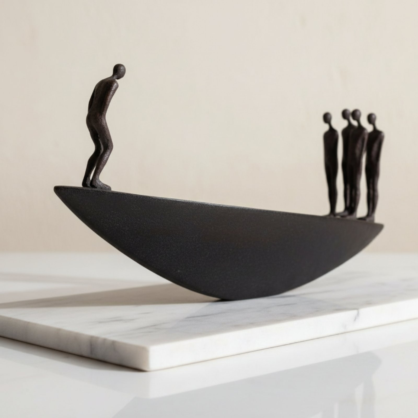 Statua Moderna in Resina a For - Luxury Lifestyle Items recensione e prezzo